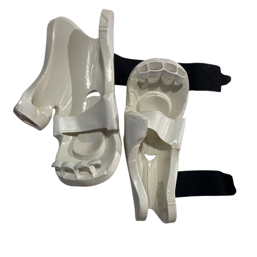 Martial Arts Foam Sparring Foot Guards With Straps Lightning Brand White 112b
